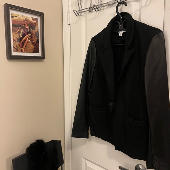 Calvin Klein Blazer - Picture 3 of 7